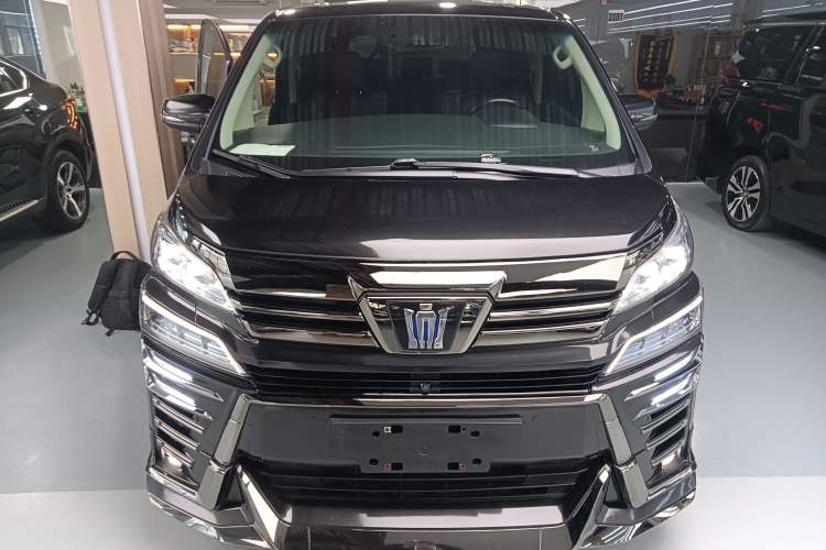Used Toyota Vellfire 2020 Dual-Engine 2.5L HV Luxury Edition Front