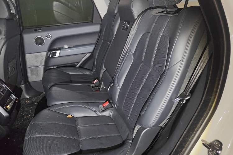 Used Land Rover Range Sport 2014 3.0 SC V6 HSE
