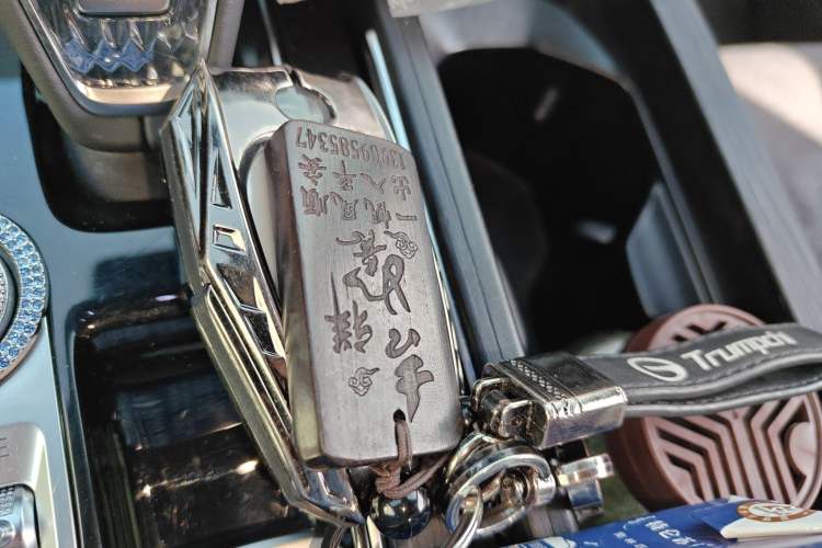 Used GAC Trumpchi GS8 2025 Linghang Series 2.0 TGDI Two-Wheel-Drive Luxury Edition 5 Seats
