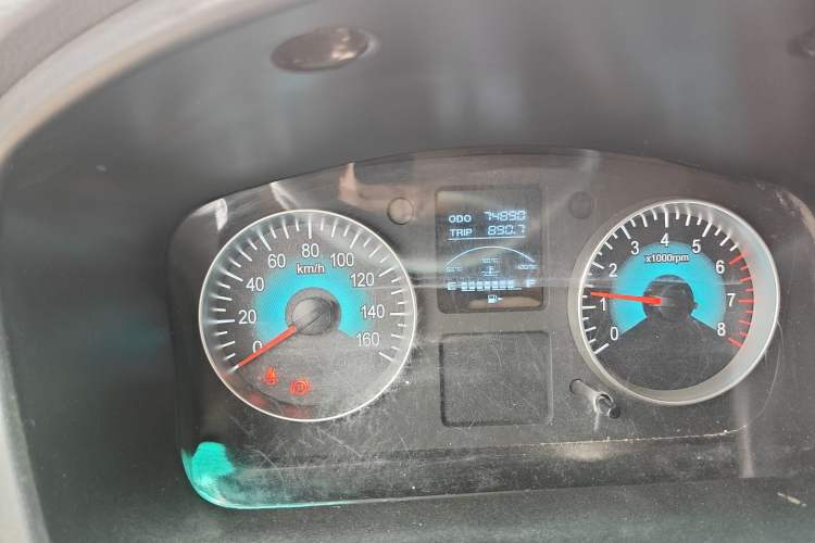 Used Jinbei Hiace X30 2021 1.5L Wealthy Edition Bus China VI Standard SWC15M Odometer Close Up