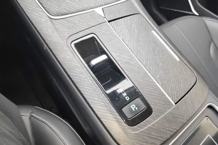 Used Venucia V DD-i 2023 110 km iE Version