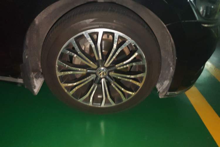 Used Volkswagen Phideon 2018 Revised Version 380TSI Two-Wheel Drive Business Edition
