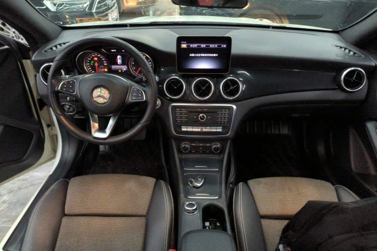 Used Mercedes-Benz CLA 2017 Facelifted CLA 180
