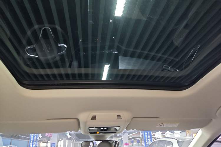 Used Volkswagen Viloran 2023 380TSI Prestige Edition Headliner