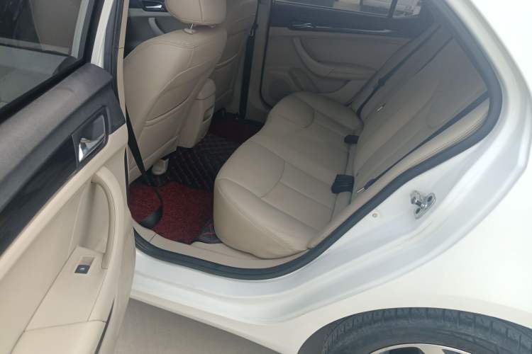 Used Roewe 360 2017 1.5L Automatic Luxury Edition Left Rear Seat