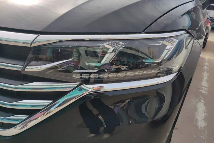 Used Volkswagen Viloran 2024 330TSI Luxury Edition Left Front Headlight