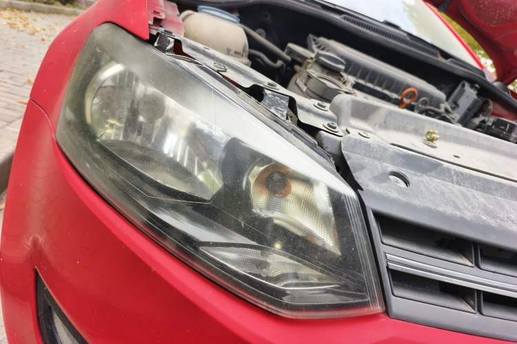 Used Volkswagen Polo 2011 1.4L Automatic ZhiCool Edition Right Front Headlight