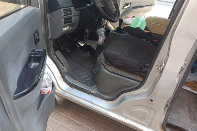 Used Wuling Zhiguang 2015 1.2L S Practical Model LSI Driver Seat