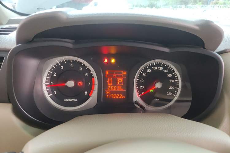 Used Venucia D50 2013 1.6L Automatic Fashion Edition Instrument Cluster