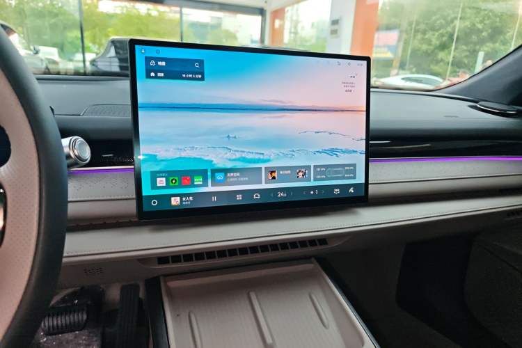 Used Geely Galaxy 8 2025 130km EM-P Exploration Edition Audio And AC Panel