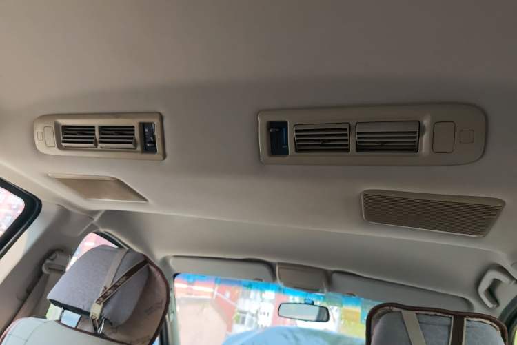 Used Jinbei Grace 2013 2.0L Zhi Ling Standard Version 11-Seater National Games Commemorative Edition Euro 5 10-Seater