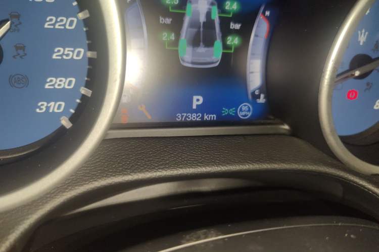 Used Maserati Ghibli 2017 3.0T Standard Edition
