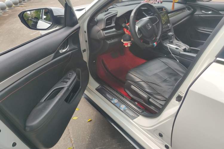 Used Honda Civic 2016 180TURBO CVT Comfort Version
