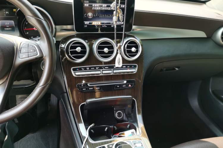 Used Mercedes-Benz GLC 2018 Facelifted GLC 260 4MATIC Dynamic Edition