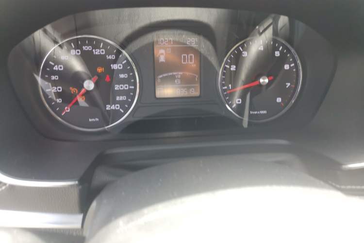 Used Roewe RX5 2017 20T Two-Wheel Drive Automatic Internet Elite Edition