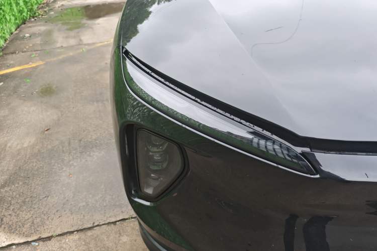 Used Nio ES6 2023 75 kWh Right Front Headlight