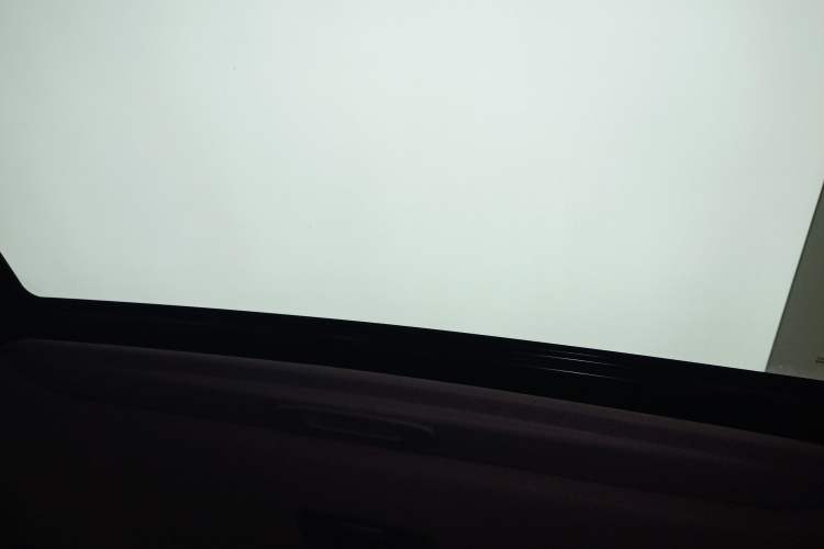 Used Hyundai Elantra 2021 1.5L CVT LUX Prestige Edition Headliner