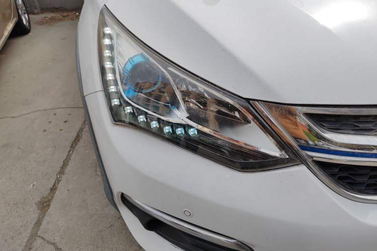 Used BYD Song New Energy 2018 Song EV400 Smart Connectivity Enjoyment Model