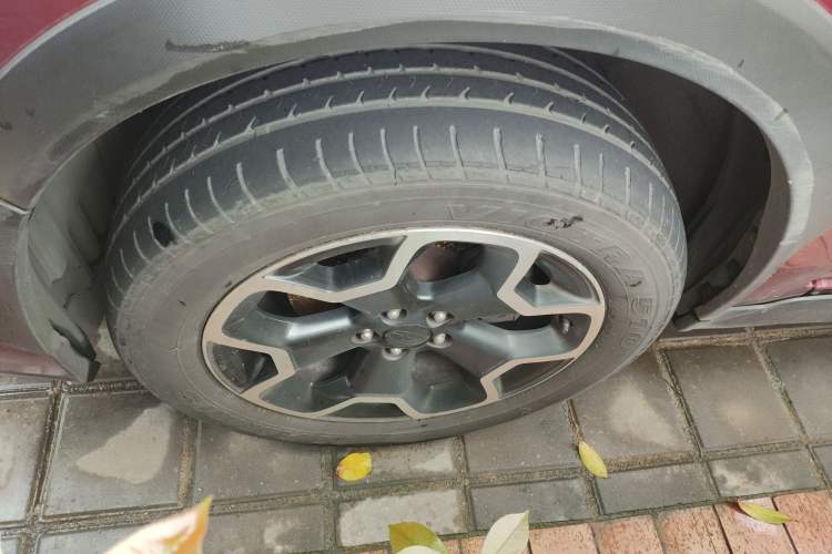 Used Subaru XV 2014 2.0i Comfort Edition Left Front Wheel Hub