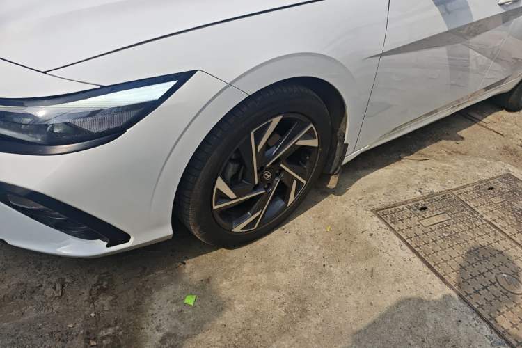 Used Hyundai Elantra 2023 1.5L CVT GLX Elite Edition Exterior 4