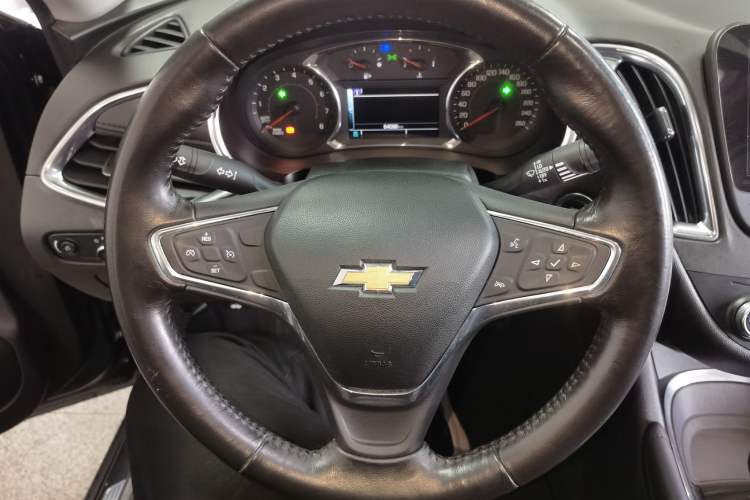 Used Chevrolet Malibu XL 2017 1.5T Dual-Clutch Ruimao Edition Steering Wheel