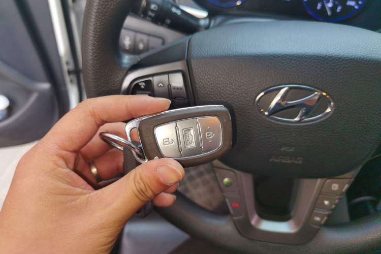 Used Hyundai Mistra 2019 1.8L Automatic Smart GLS China VI Standard Vehicle Key