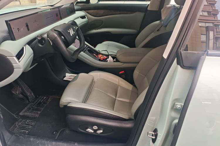 Used IM LS6 2023 Max Standard Edition Left Front Seat