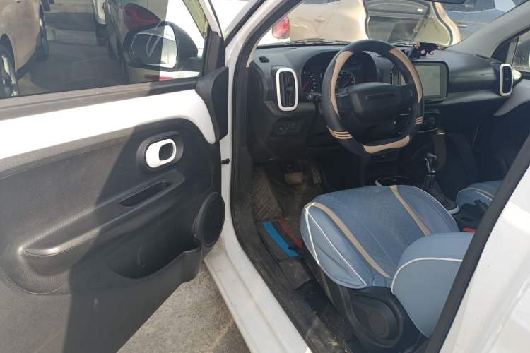 Used Roewe Clever 2022 311km QiQi BoBo Edition
