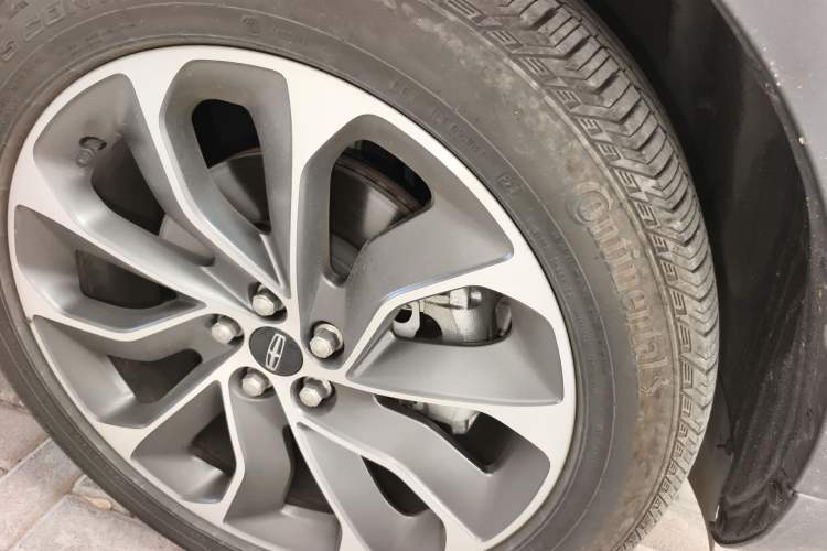 Used Lincoln Nautilus 2021 2.0T Four-Wheel Drive Luxury Edition Right Front Wheel Hub