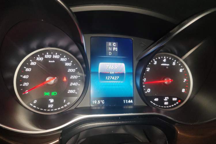 Used Mercedes-Benz V-Class 2020 V 260 Avantgarde Edition