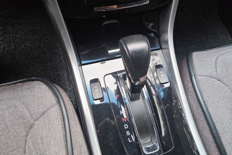 Used Honda Accord 2016 2.0L Luxury Edition
