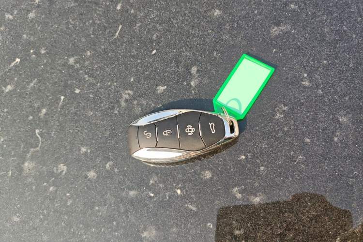 Used Hongqi H5 2024 1.5T DCT Smart Connect Flagship Edition Interior 1