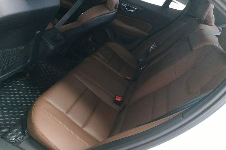 Used Volvo S60 2023 B4 Zhiyi Luxury Edition Left Rear Seat