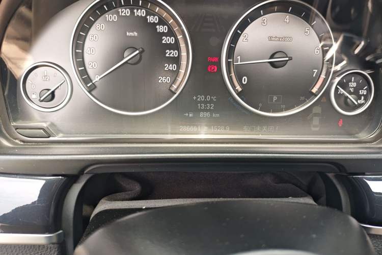 Used BMW 5 Series 2013 520Li Elegant Edition
