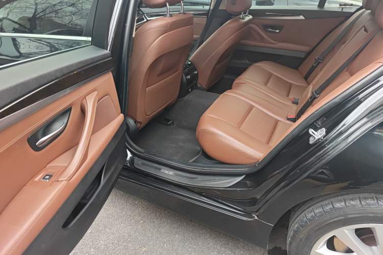 Used BMW 5 Series 2014 528Li Leading Model Left Rear Seat