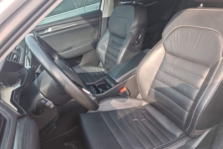 Used Skoda Superb 2016 TSI280 DSG Champion Edition Left Front Seat