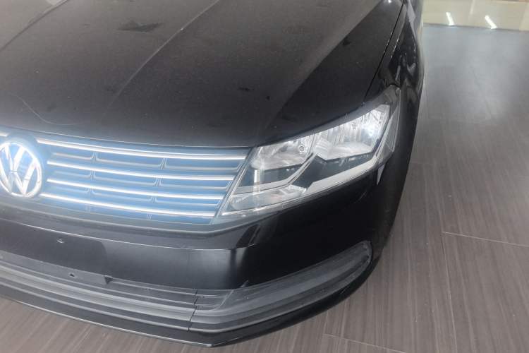 Used Volkswagen Lavida 2015 1.6L Automatic Fashion Edition