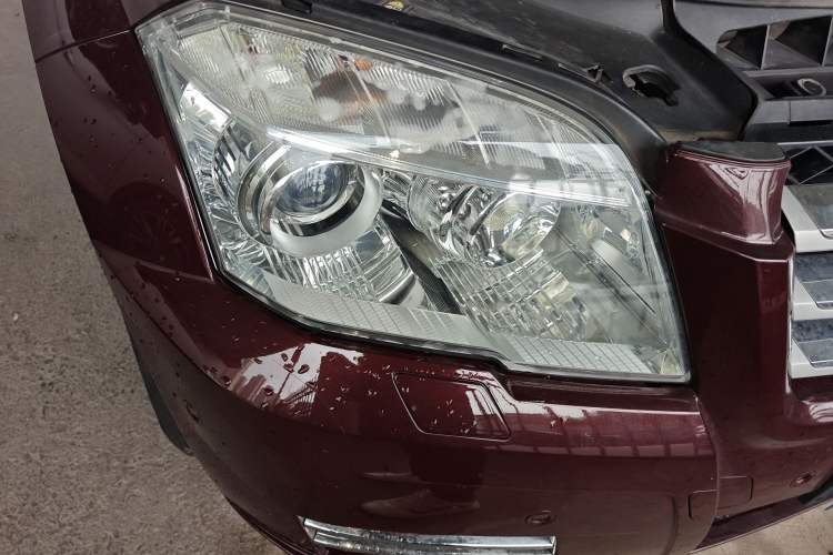 Used Mercedes-Benz GLK-Class 2011 GLK 300 4MATIC Luxury Model Right Front Headlight