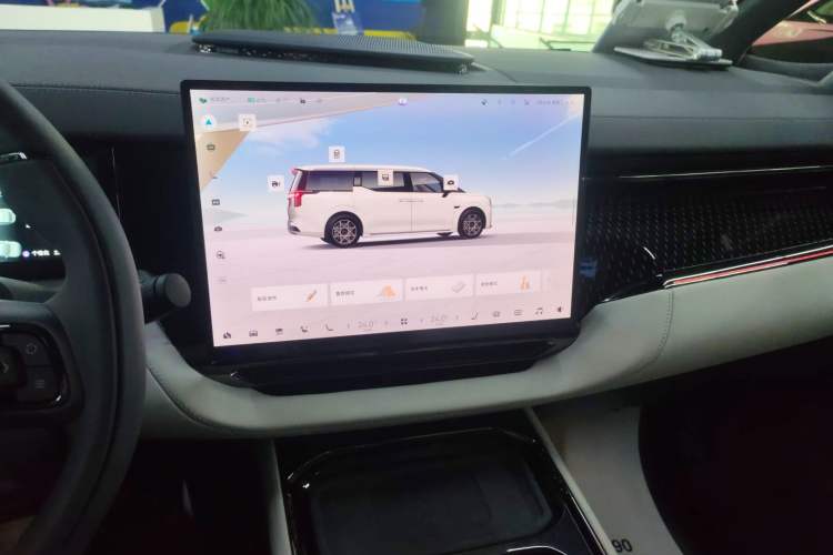 Used Zeekr 009 2024 7-Seater Aisle Version 108 kWh
