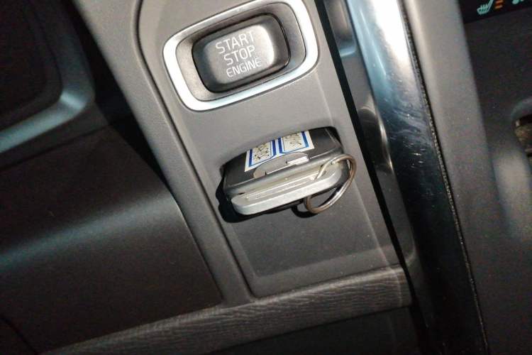 Used Volvo XC60 2016 T5 Smart Upgrade Model Vehicle Key