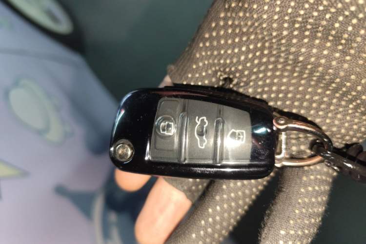 Used Chery QQ QQ Ice Cream 2022 170km Sundae Phosphate Lithium-Ion
