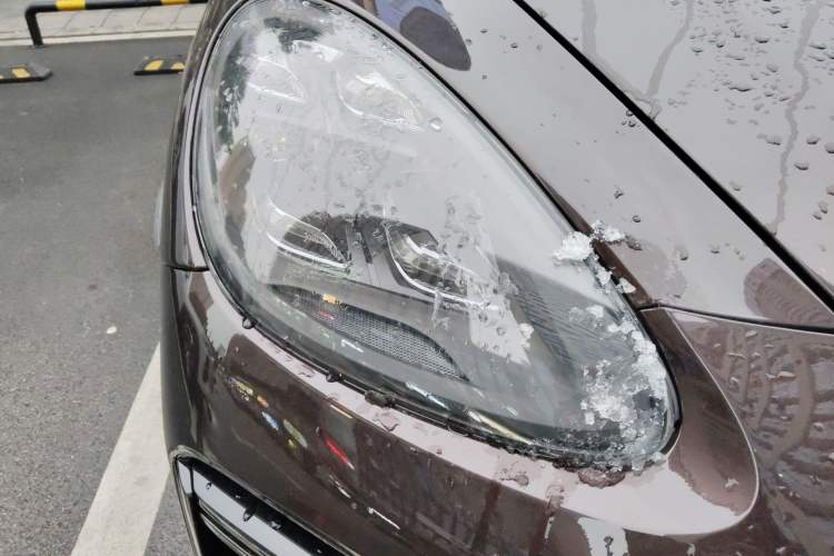 Used Porsche Cayenne 2014 Cayenne Platinum Edition 3.0T Right Front Headlight