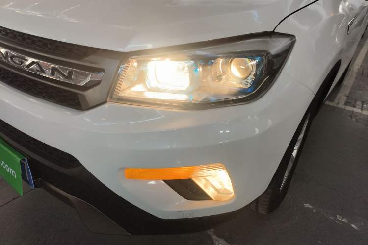 Used Changan CS75 2015 1.8T Automatic 4x4 Elite Model China V Standard