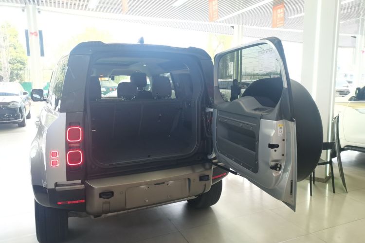 Used Land Rover Defender 2021 110 P400 X-DYNAMIC HSE