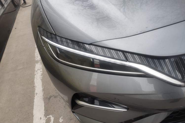 Used BYD Song L EV 2025 Intelligent Driving Version 662 km LiDAR Excellence Edition Right Front Headlight