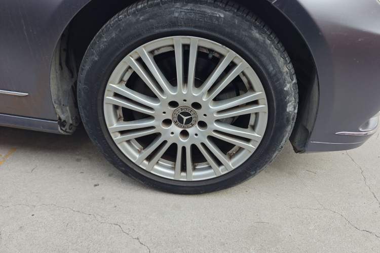 Used Mercedes-Benz E-Class 2012 E 260 L CGI Fashion Model