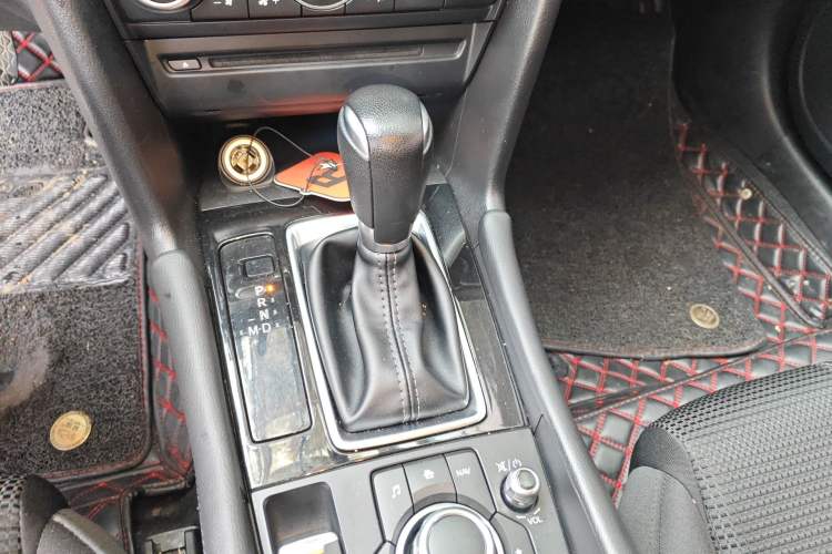 Used Mazda 3 Axela 2019 Cloud-Controlled Version Sedan 1.5L Automatic Luxury Trim China V Standard