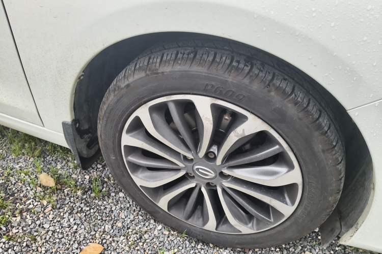 Used GAC Trumpchi GA6 2016 235T DCT Luxury Edition Right Front Wheel Hub