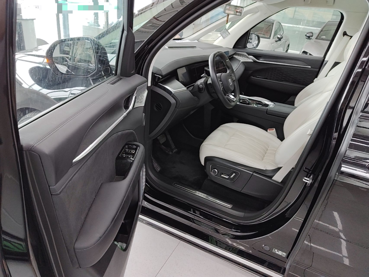 Zeekr 009 2024 GAC Trumpchi — снимка 18