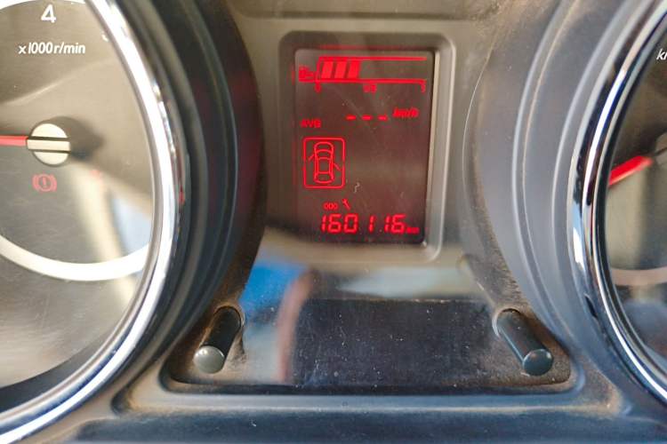 Used Dongfeng Aeolus A60 2014 1.6L Manual Luxury Model